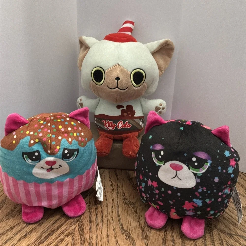 2 Misfittens Funko Paka Paka‎ Soda Kats Kitty Cola 7-inch plush